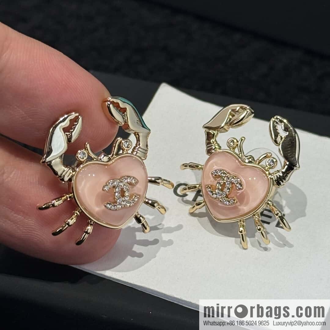 ❗️New ❗️☀️ new ☑️ Chanel C1 double c crab 🦀 stud earrings ☀️
