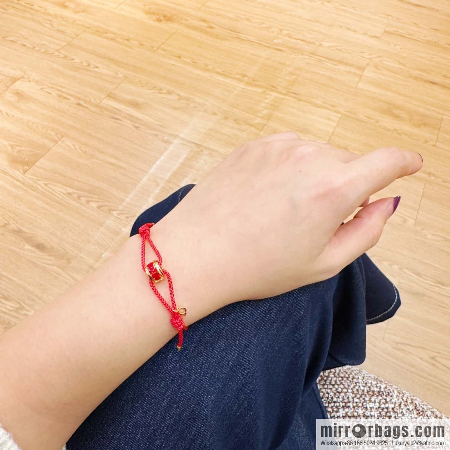 ❗️New ❗️ ☀️ Qeelin Kirin Petite Wulu Circle Gourd Red Rope Hand Rope ☀️
