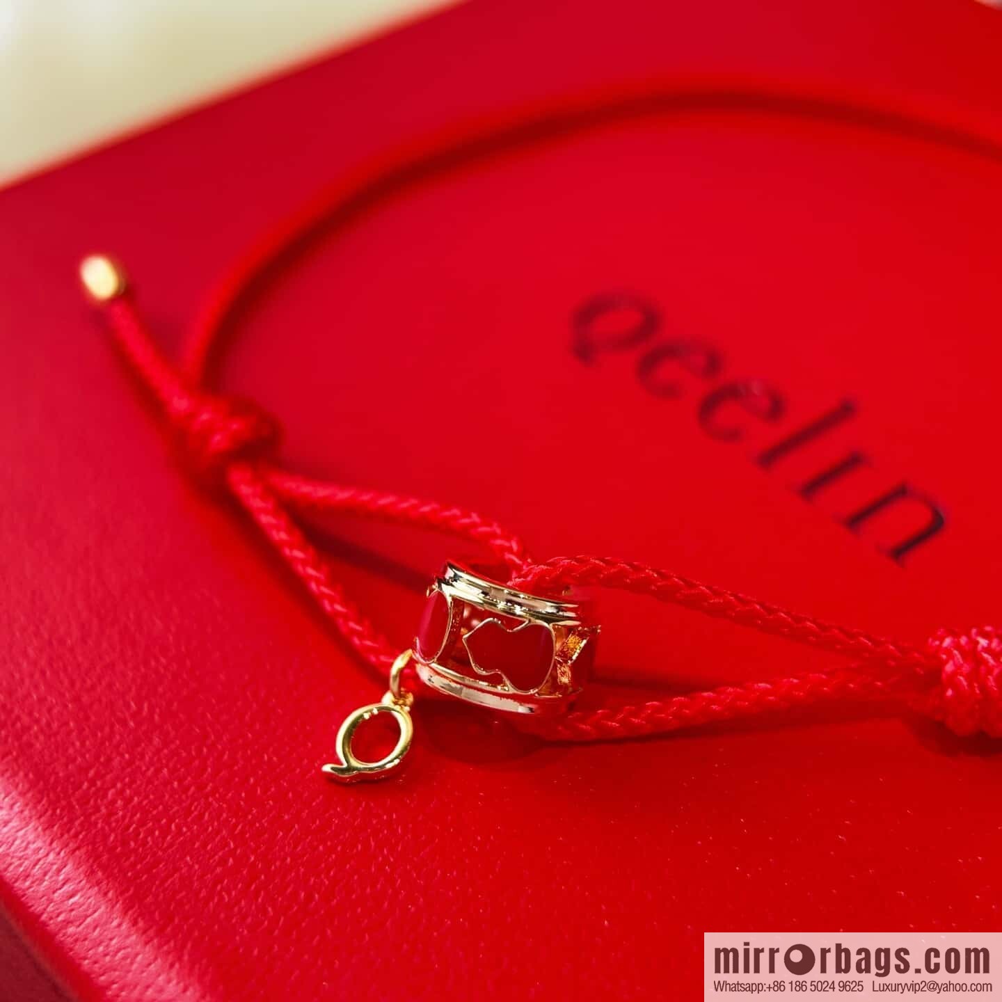 ❗️New ❗️ ☀️ Qeelin Kirin Petite Wulu Circle Gourd Red Rope Hand Rope ☀️