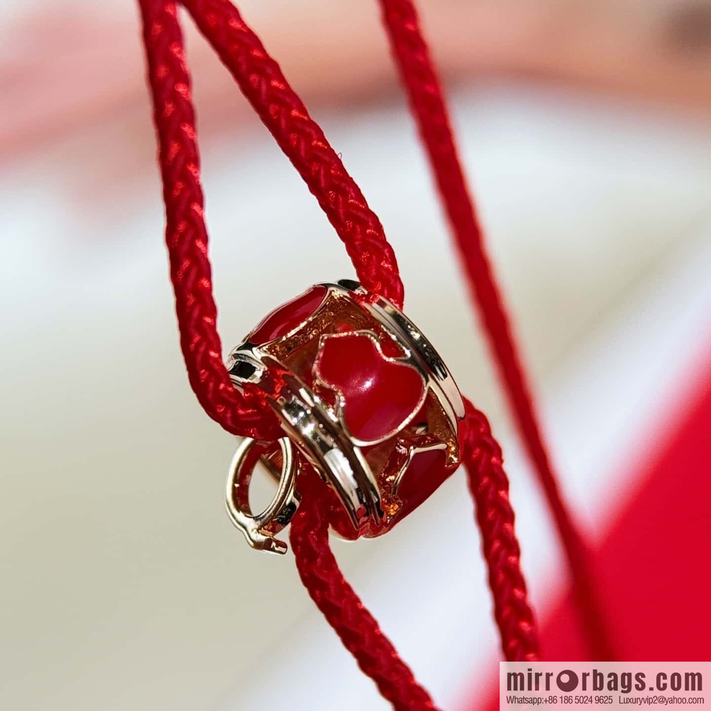 ❗️New ❗️ ☀️ Qeelin Kirin Petite Wulu Circle Gourd Red Rope Hand Rope ☀️