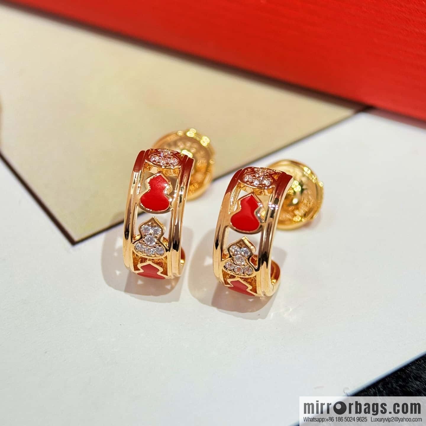 ❗️New ❗️ ☀️ Qeelin Petite Wulu Circle Gourd Earrings ☀️