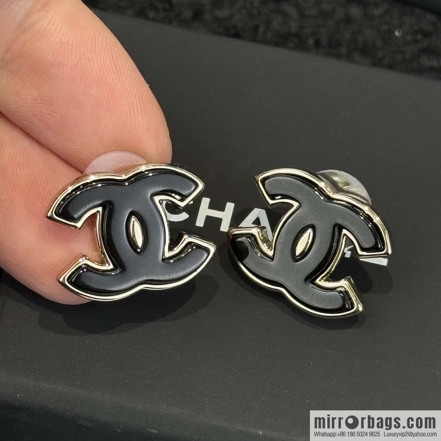 ❗️New ❗️☀️ new ☑️ chanel c1 double c black stud earrings ☀️