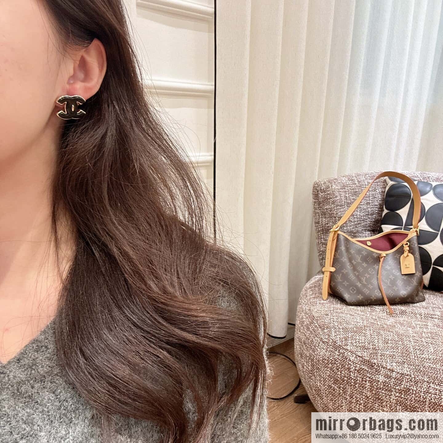 ❗️New ❗️☀️ new ☑️ chanel c1 double c black stud earrings ☀️