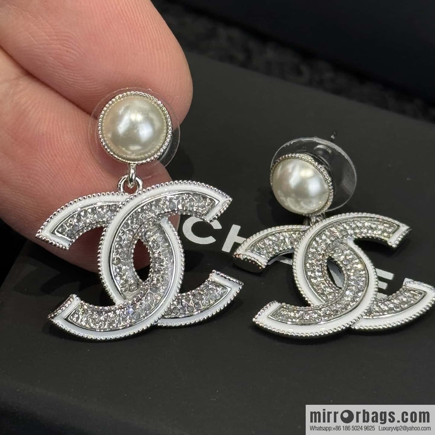 ❗️New ❗️ ☀️ new ☑️ chanel c2 double c pearl stud earrings ☀️