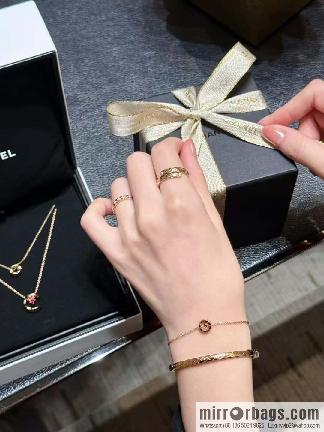 ❗️New ❗️ New ☑️ Chanel coco crush series red diamond diamond bracelet