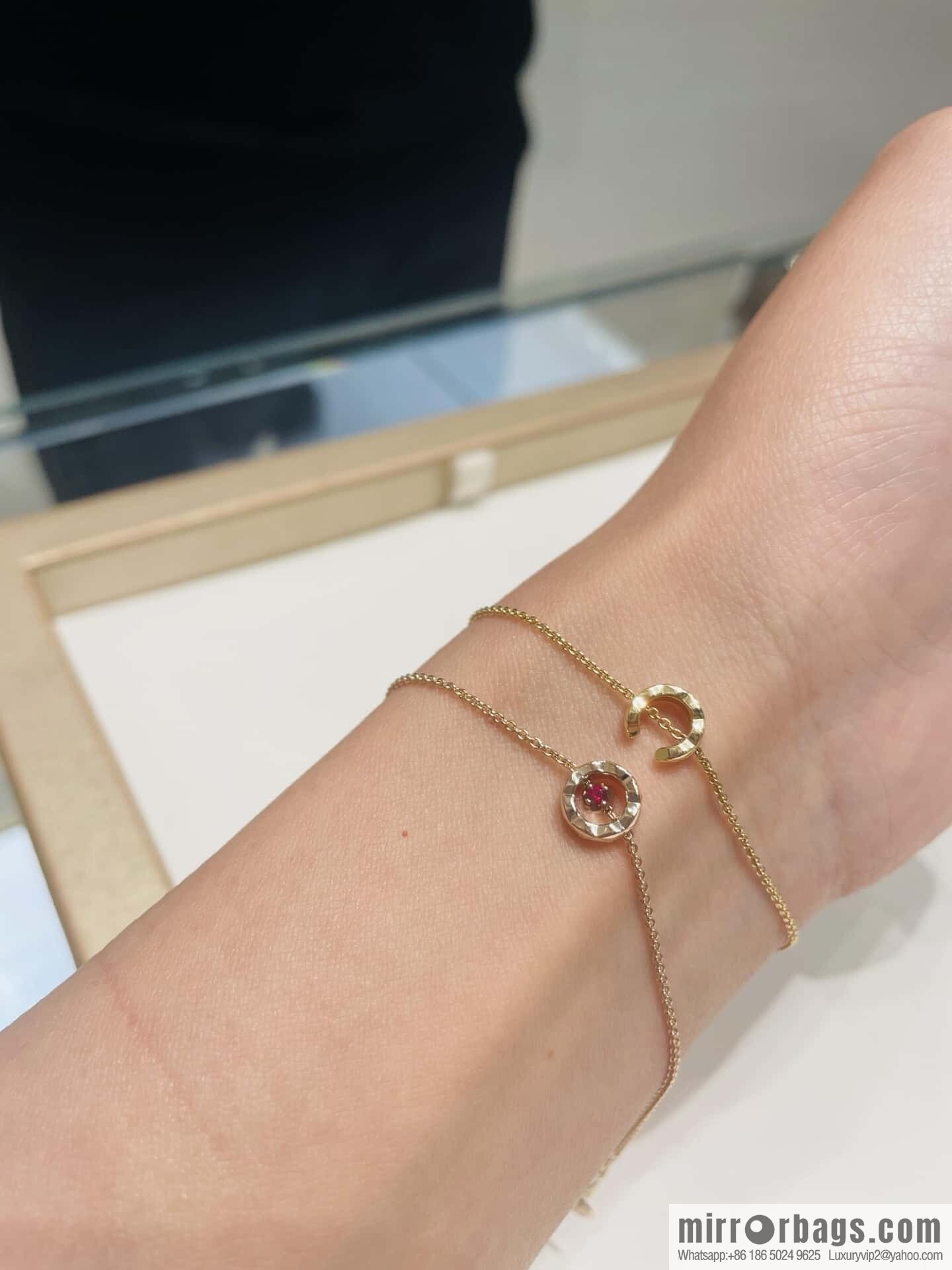 ❗️New ❗️ New ☑️ Chanel coco crush series red diamond diamond bracelet