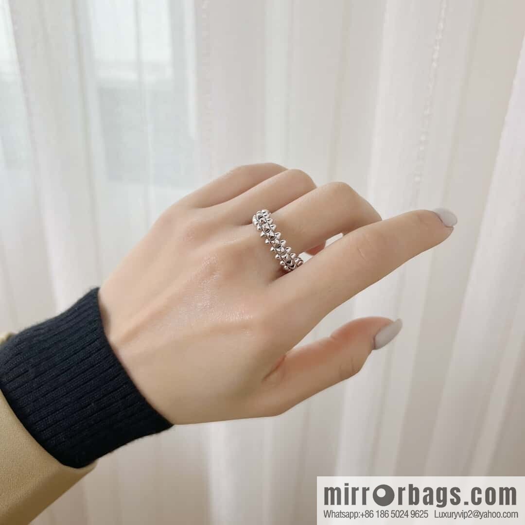 ❗️New ❗️ ☀️ Cartier Clash de Cartier Narrow Edition, Bullet Ring