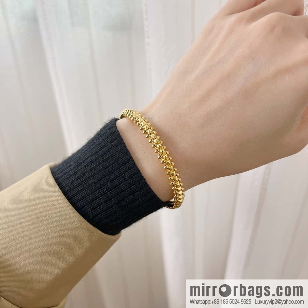❗️New ❗️ ☀️ Clash de Cartier Bullet Bracelet☀️