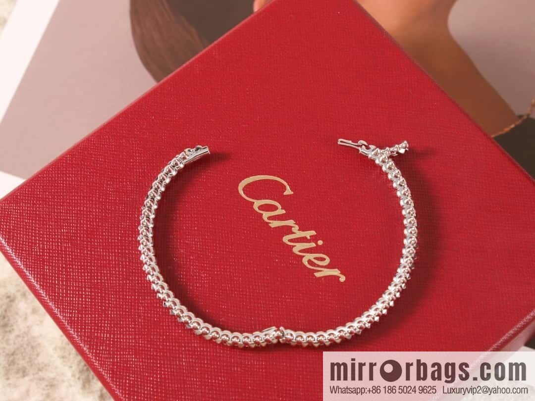 ❗️New ❗️ ☀️ Clash de Cartier Bullet Bracelet☀️