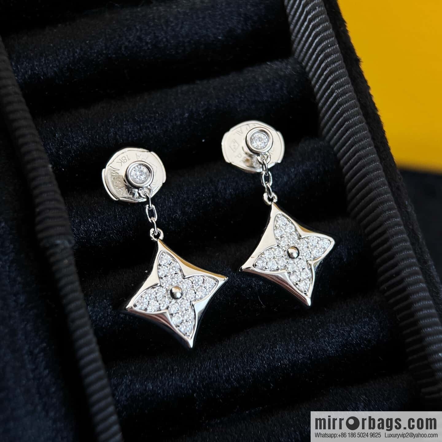 ❗️New ❗️ ☀ Louis Vuitton LV full diamond flower stud earrings ☀