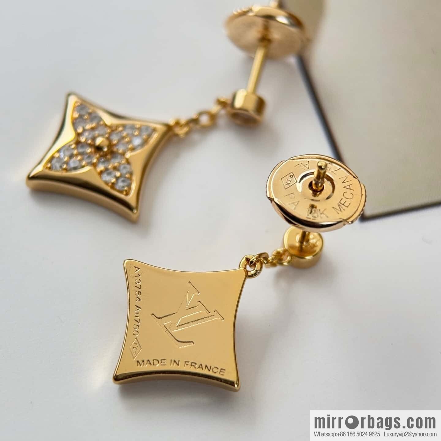 ❗️New ❗️ ☀ Louis Vuitton LV full diamond flower stud earrings ☀