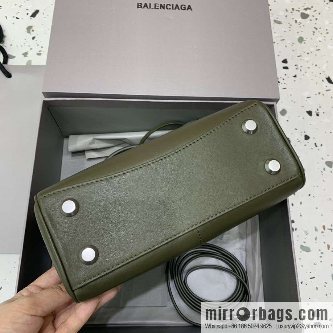 🖤[Small green silver buckle 】 𝐁𝐀𝐋𝐄𝐍𝐂𝐈𝐀𝐆𝐀 𝐑𝐎𝐃𝐄𝐎 𝐁𝐀𝐆 series handbag model number: 78972