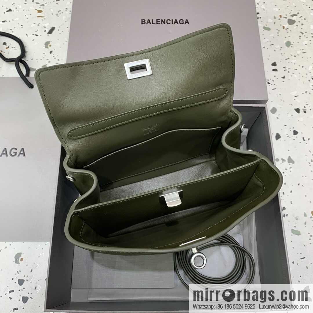 🖤[Small green silver buckle 】 𝐁𝐀𝐋𝐄𝐍𝐂𝐈𝐀𝐆𝐀 𝐑𝐎𝐃𝐄𝐎 𝐁𝐀𝐆 series handbag model number: 78972