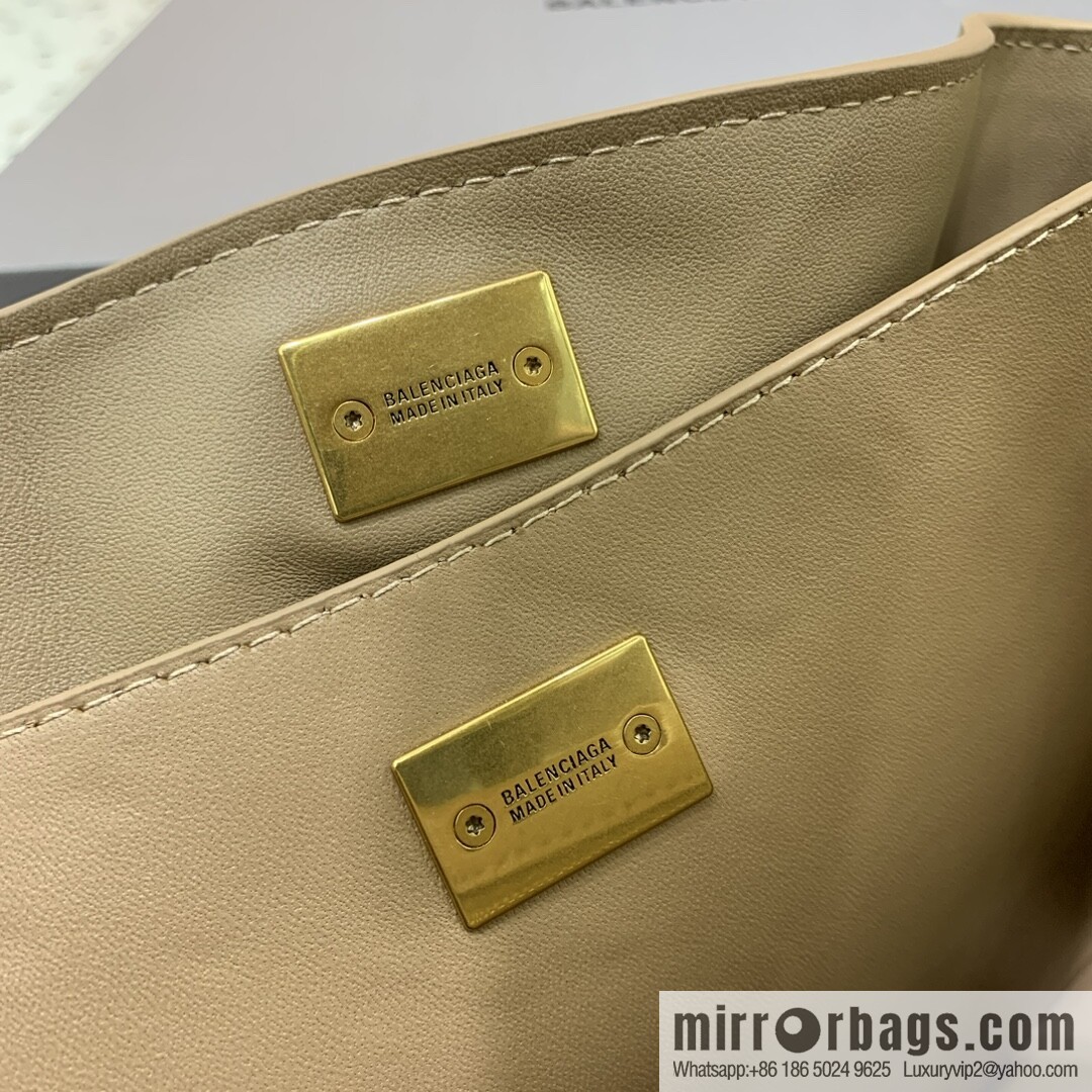 🖤[Small apricot gold buckle 】 𝐁𝐀𝐋𝐄𝐍𝐂𝐈𝐀𝐆𝐀 𝐑𝐎𝐃𝐄𝐎 𝐁𝐀𝐆 series handbag model number: 78972