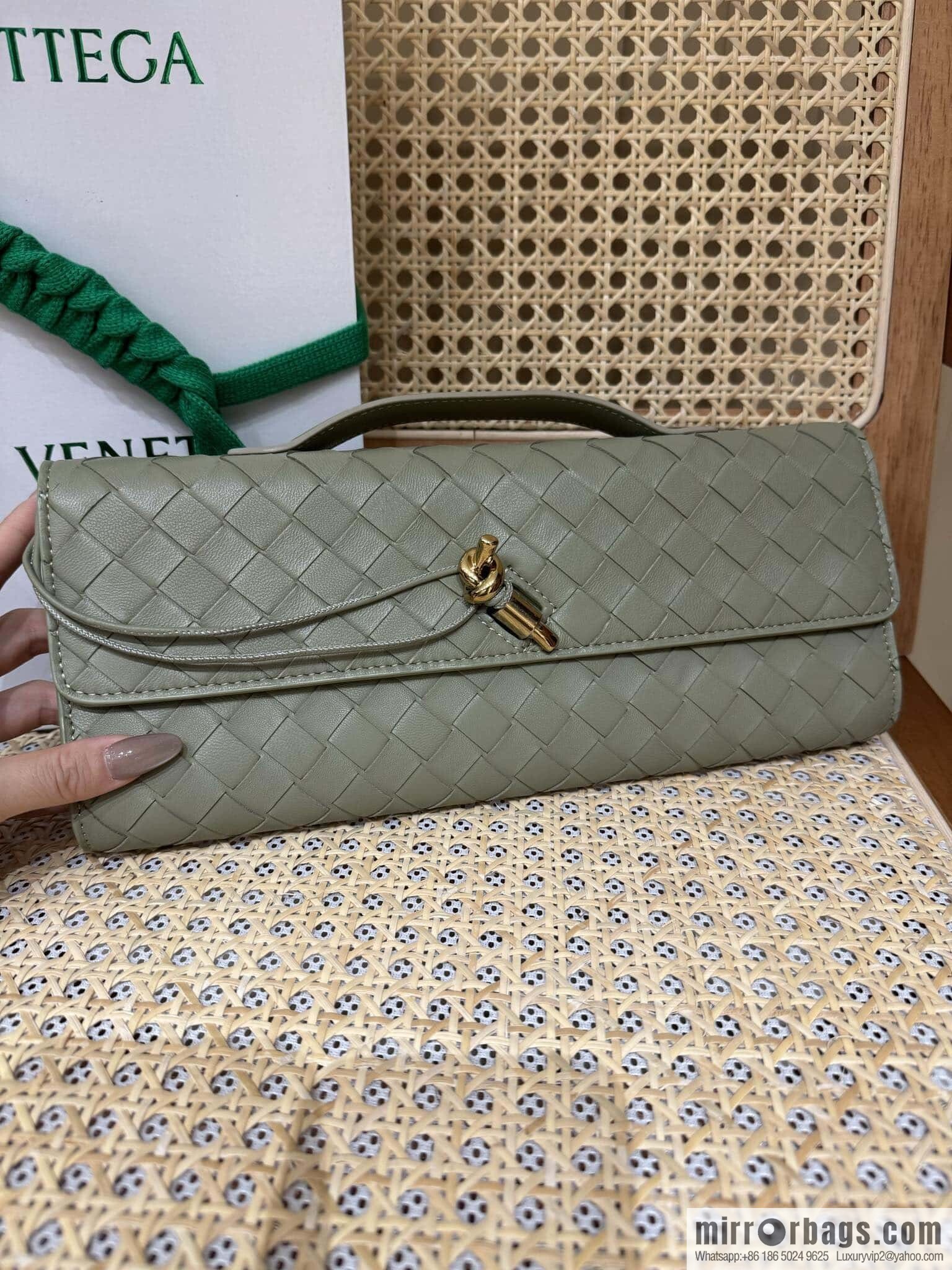 BV Andiamond clutch bag 741511 Travertine green