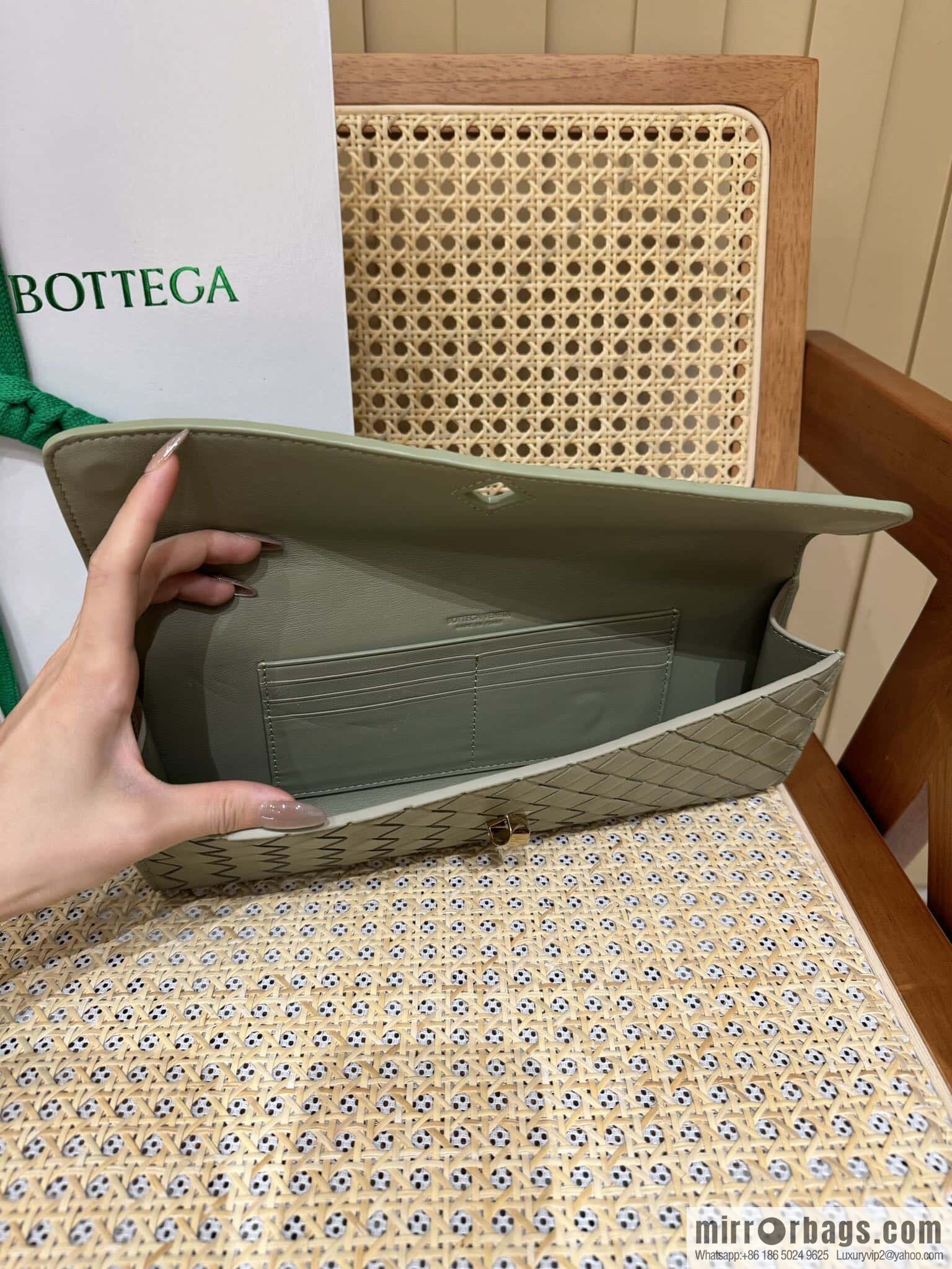 BV Andiamond clutch bag 741511 Travertine green