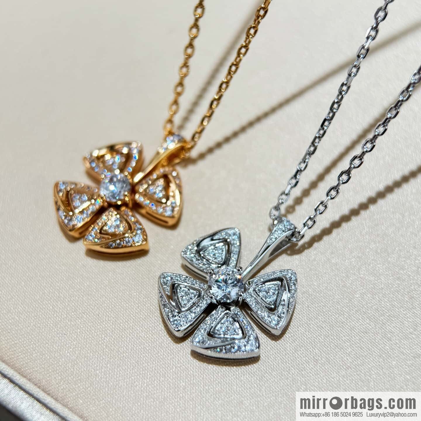 BVLGARI FIOREVER series four-leaf clover necklace