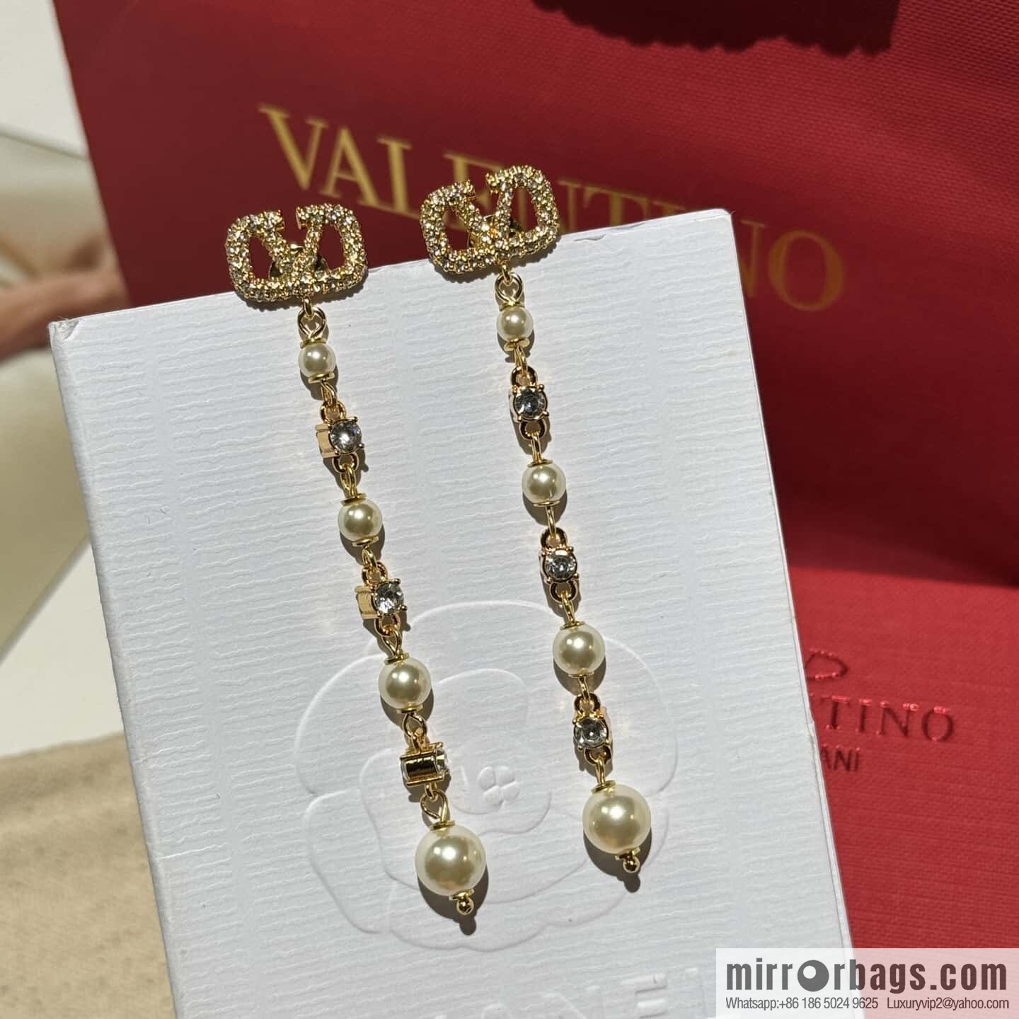 New ☑️ Valentino long fringed pearl stud earrings