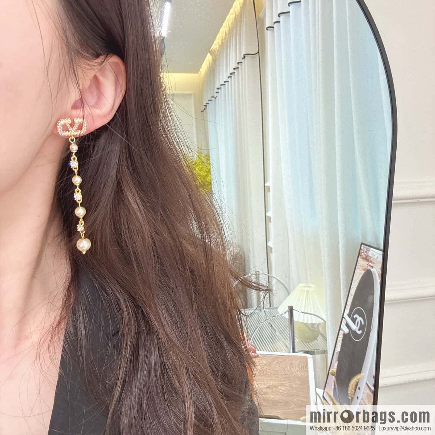 New ☑️ Valentino long fringed pearl stud earrings