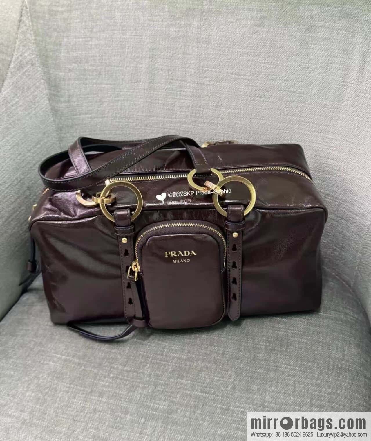 PRADA 🎉 new oil wax leather 🎉 1BB138 large🎉🎉