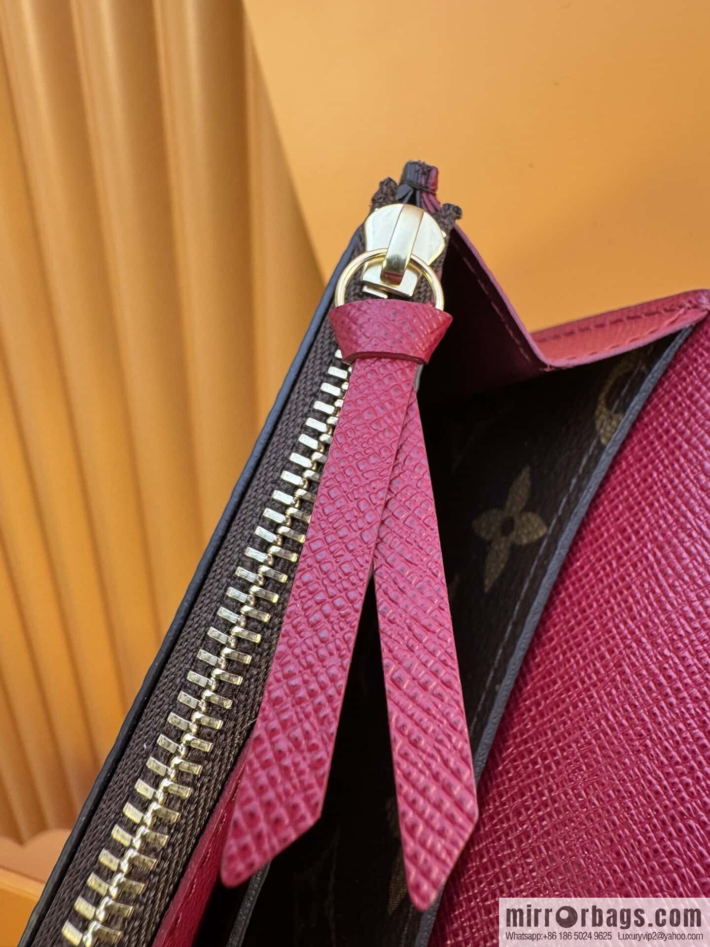 LV M60697 Purple Bean [Official Full Chip Version]