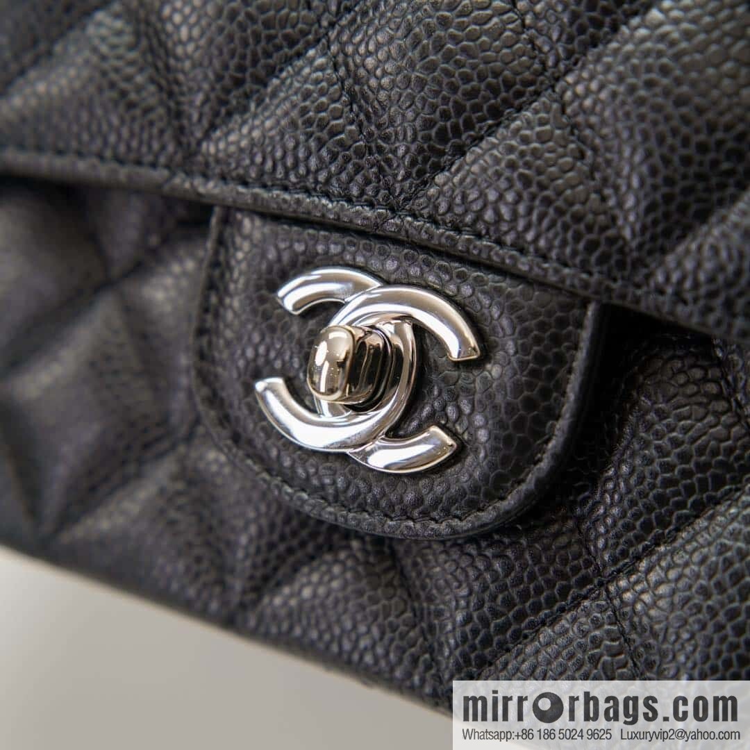 ℂ𝔽 𝗖𝗹𝗮𝘀𝘀𝗶𝗰 𝗙𝗹𝗮𝗽 | Original Caviar 🐂 Medium, Black Silver 🖤 A01112