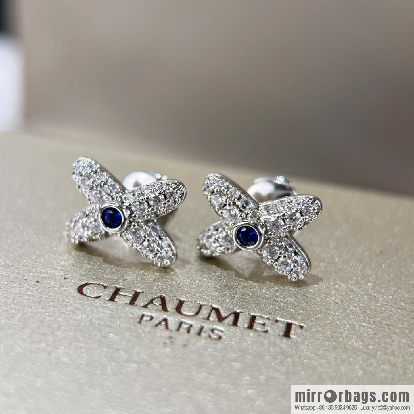 ☀️Chaumet Paris CHAUMET full diamond cross stud earrings