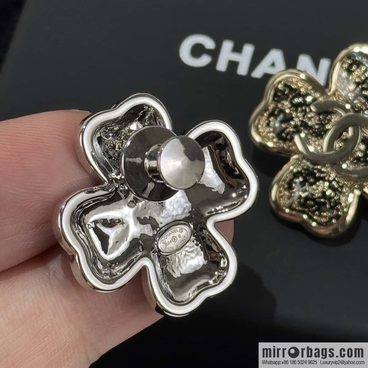 ❗️New ❗️☀️ New ☑️ Chanel Double C Clover 🍀 Brooch ☀️