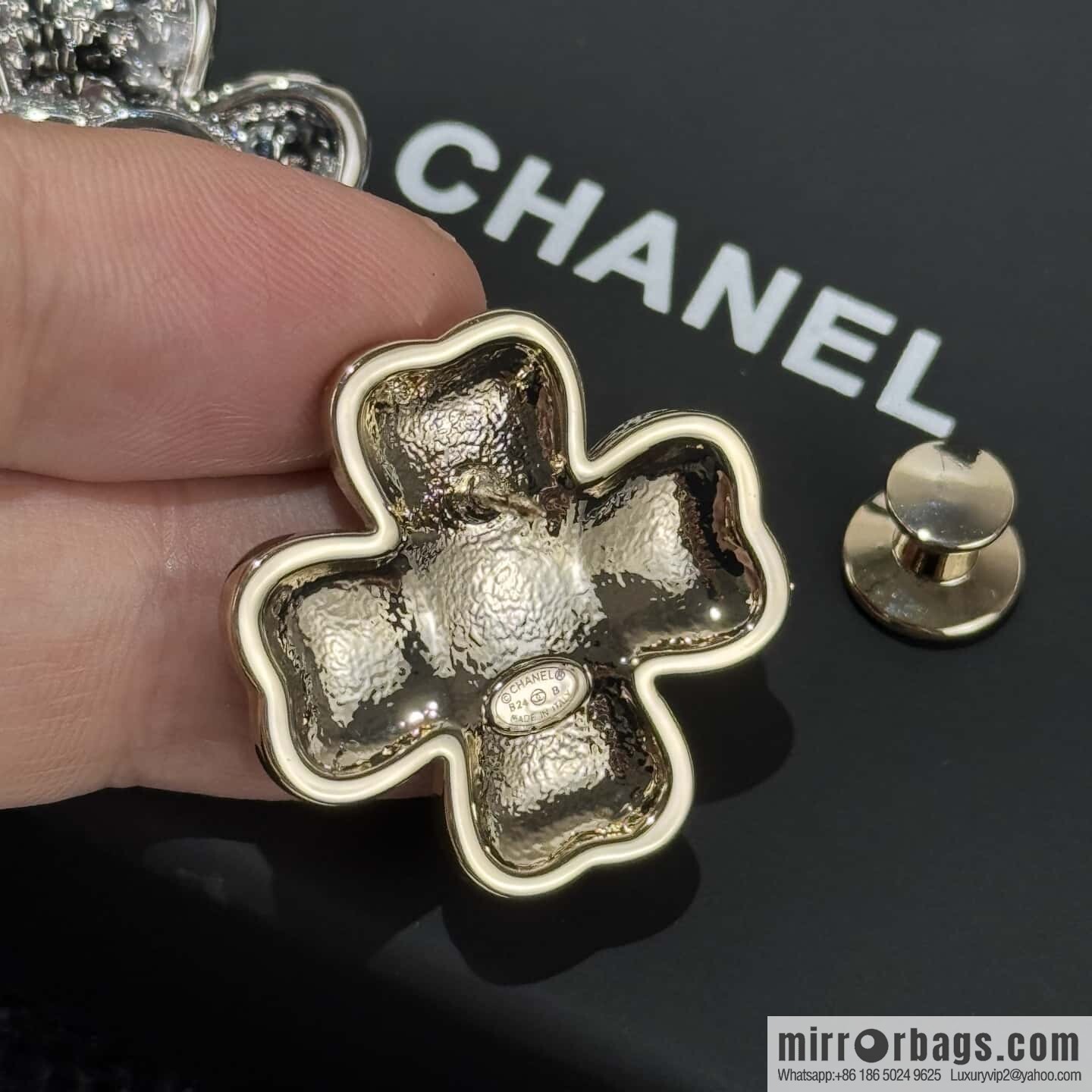 ❗️New ❗️☀️ New ☑️ Chanel Double C Clover 🍀 Brooch ☀️