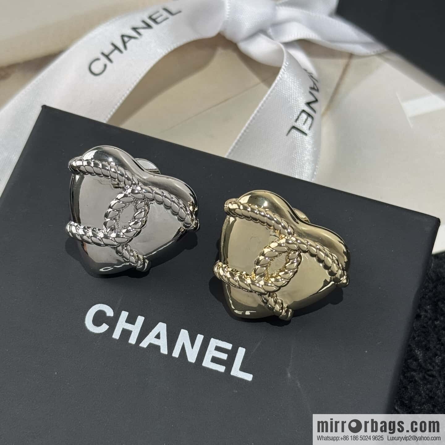 ❗️New ❗️ ☀️ new ☑️ Chanel double c peach heart love ❤️ brooch ☀️