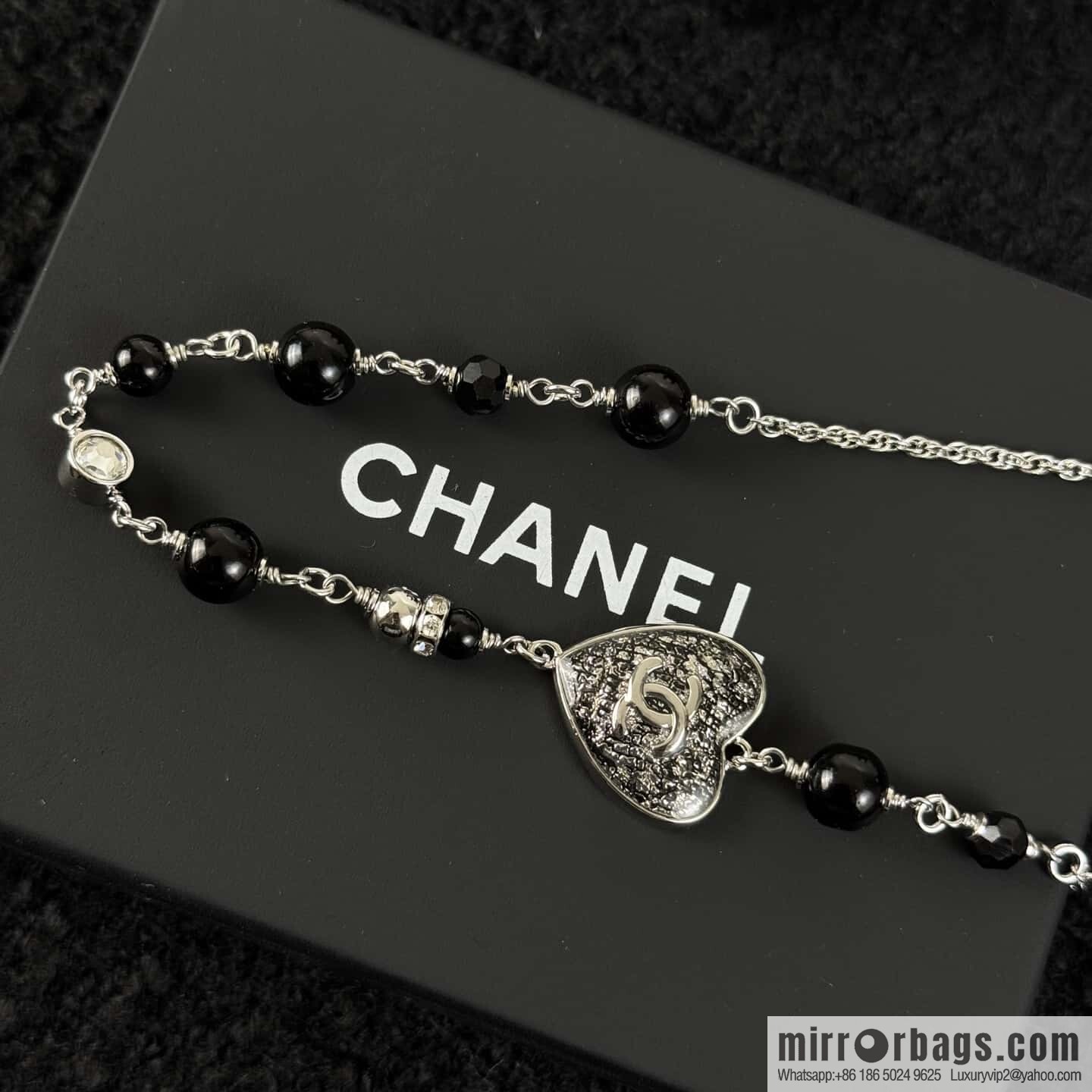 ❗️New ❗️☀️ new ☑️ Chanel double c peach heart love necklace ☀️