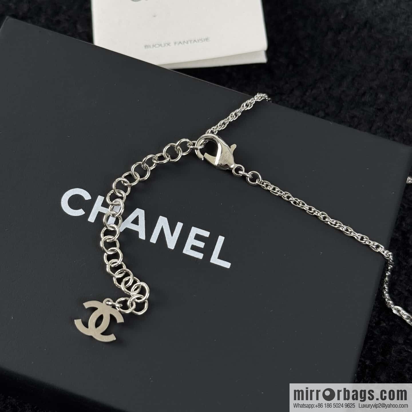 ❗️New ❗️☀️ new ☑️ Chanel double c peach heart love necklace ☀️