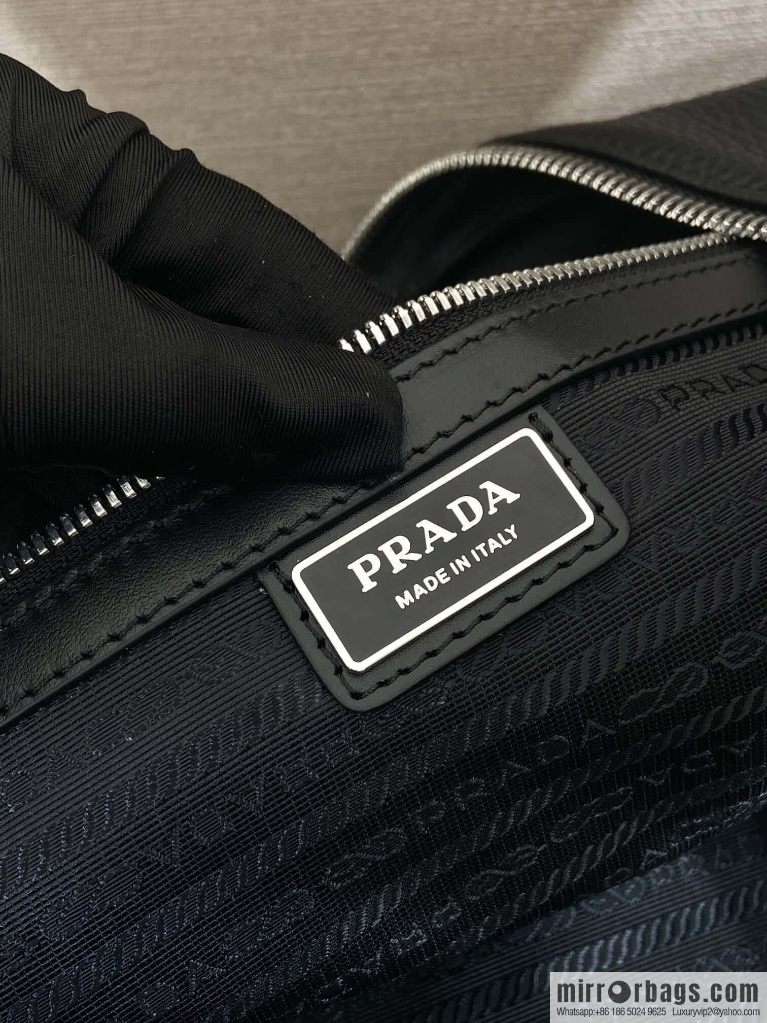 PRADA 🎉 new messenger bag 🎉🎉😉 2VH185 large