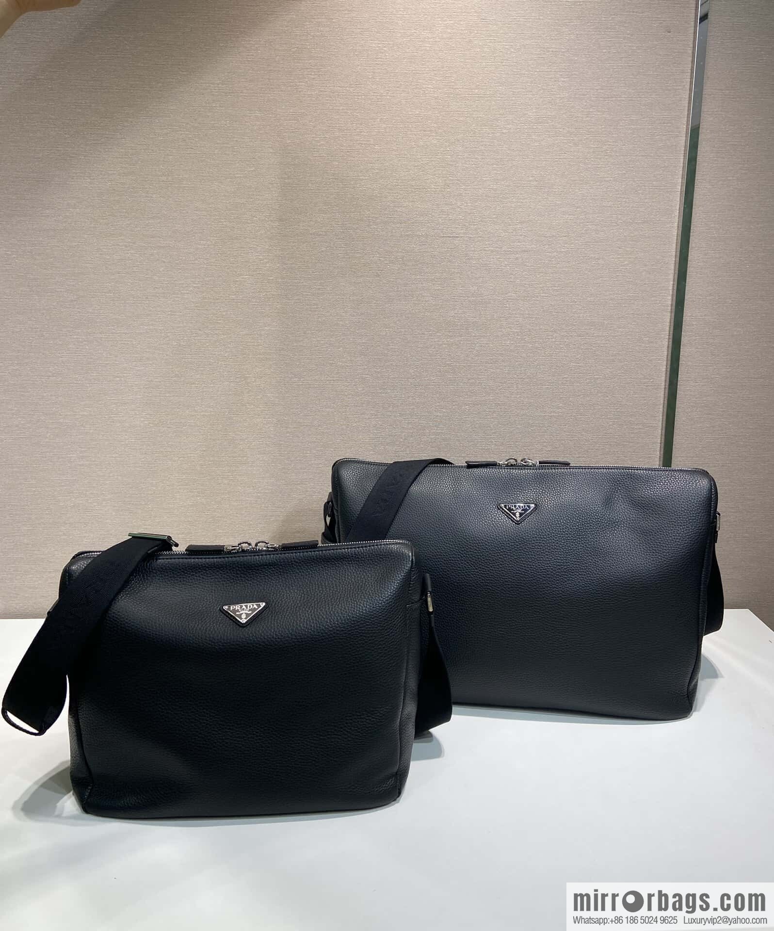 PRADA 🎉 new mailman bag 🎉🎉😉 2VH182 small🎉🎉