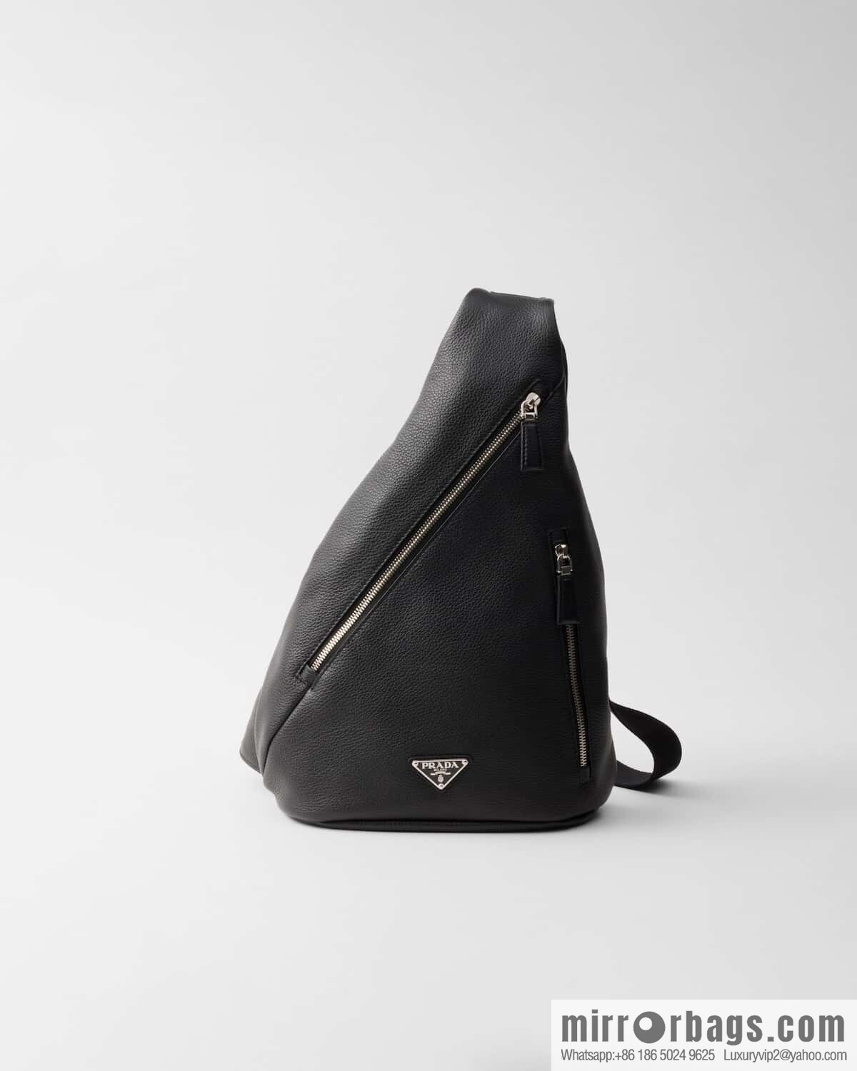 PRADA 🎉 new breast bag 🎉 2VZ092A full leather 🎉 black
