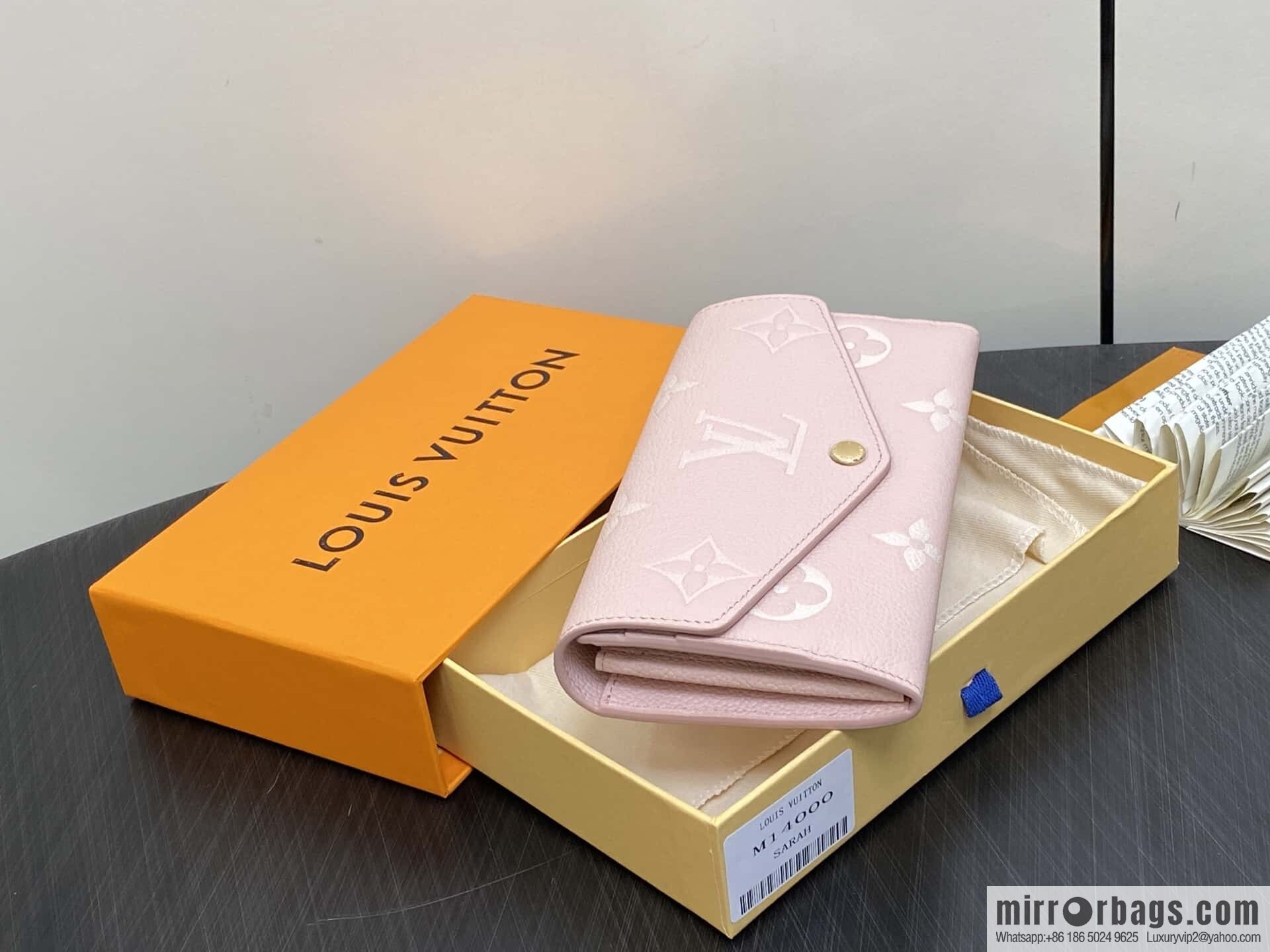 [Original order boutique] M14000 pink silk screen print, full leather flip wallet, this Sarah wallet.