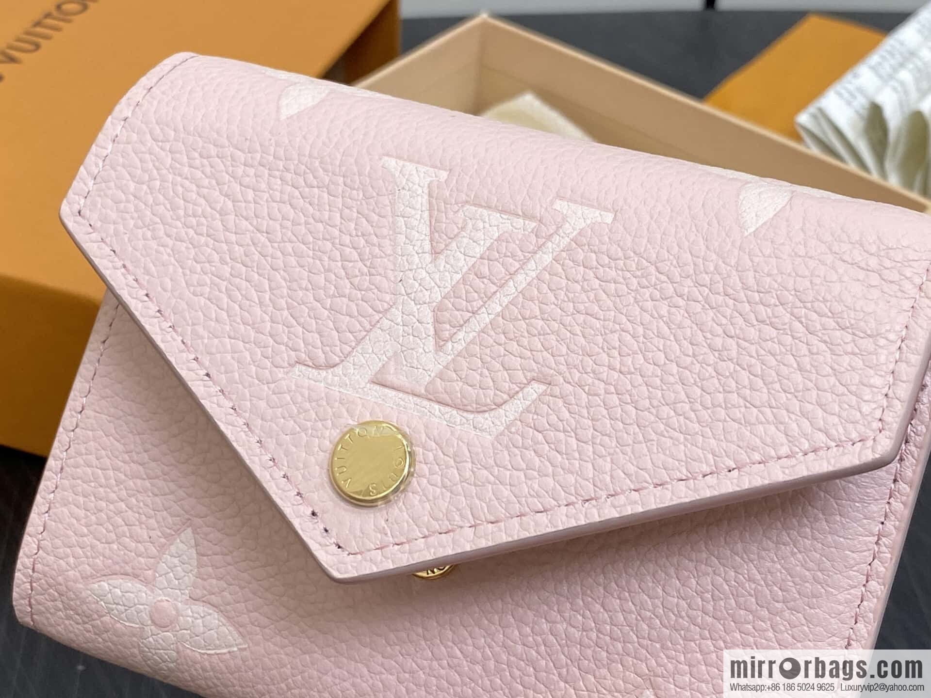[Original order boutique] M14220 pink silk screen, full leather three-fold wallet VICTORINE wallet