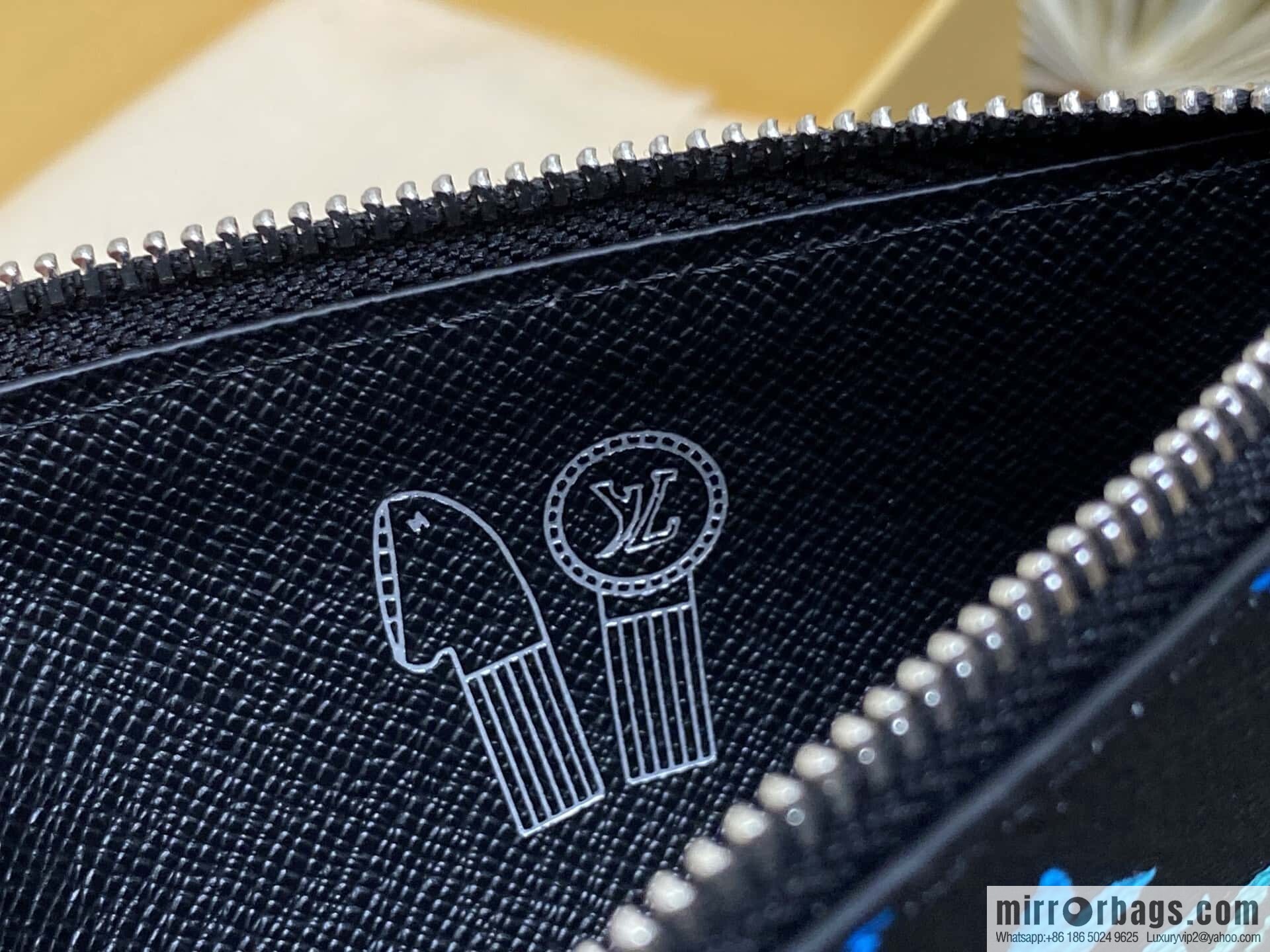 [Original order boutique] M14261 black gradual change card bag card clip, new Coin zipper card clip