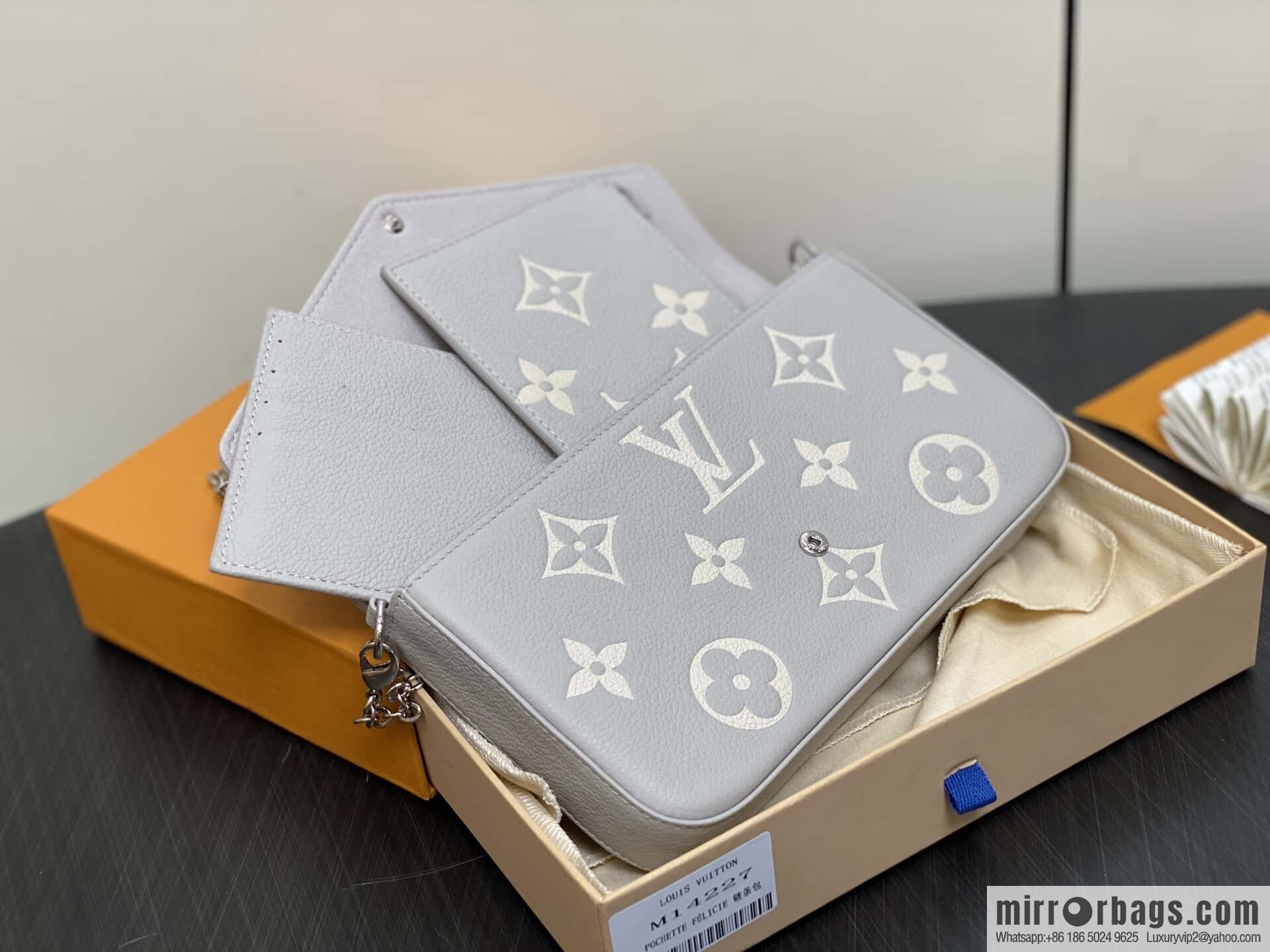 [Original order boutique] M14227 taro purple silk screen print, full leather embossed three-piece Félicie Pochette chain bag