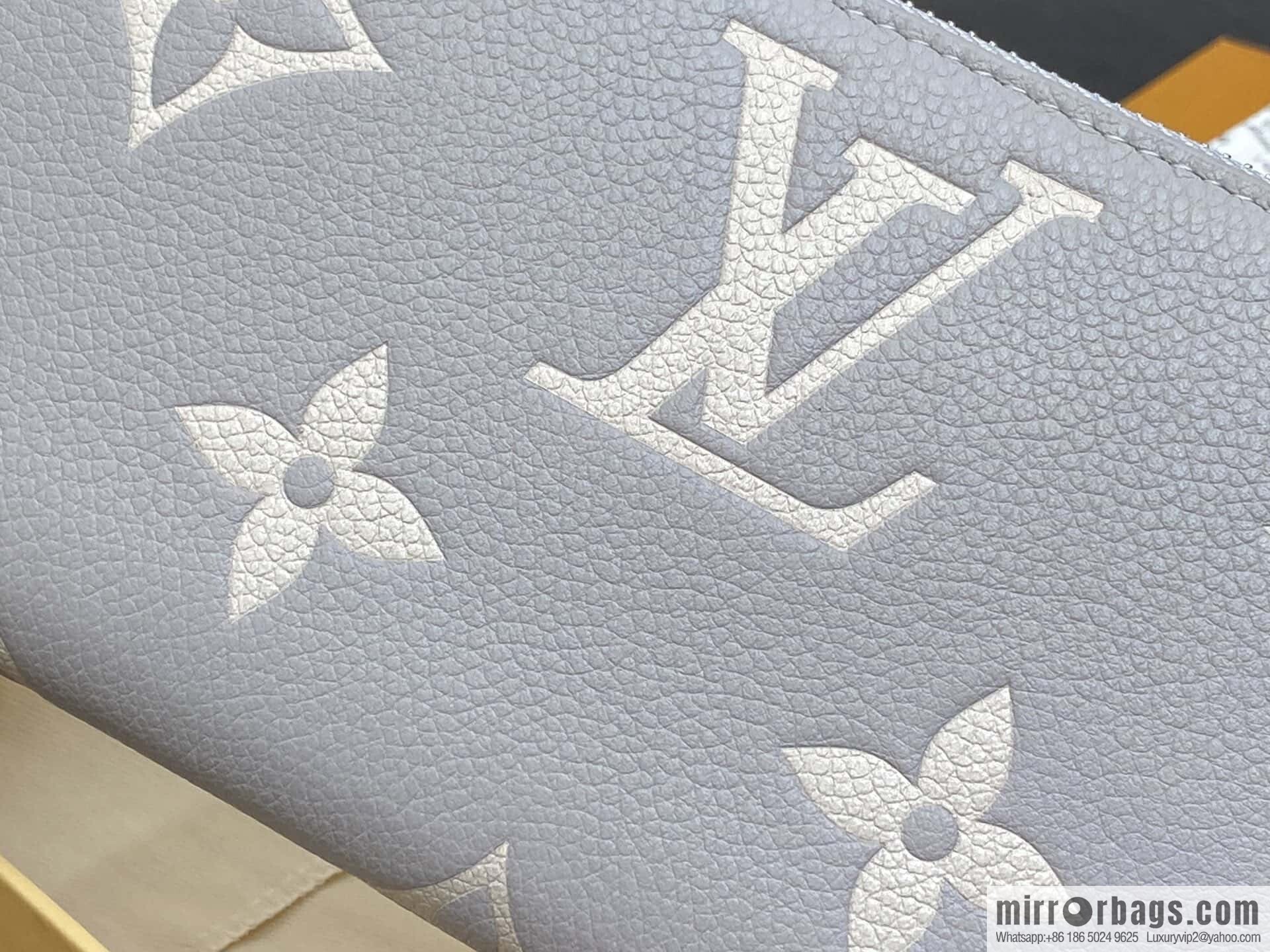 [Original order boutique] M14228 taro purple, full leather single zipper wallet zippy zipper wallet