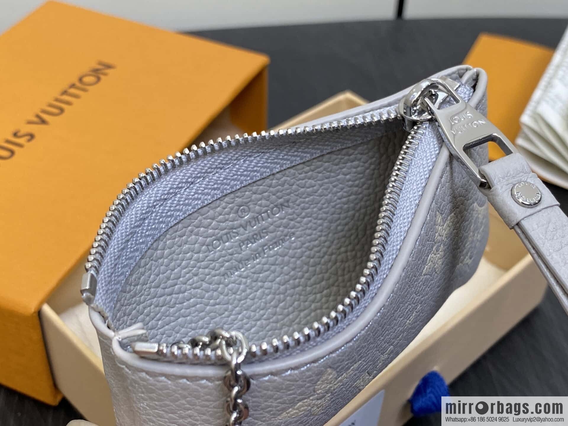 [Original order boutique] M13793 taro purple, full leather key bag, change bag.