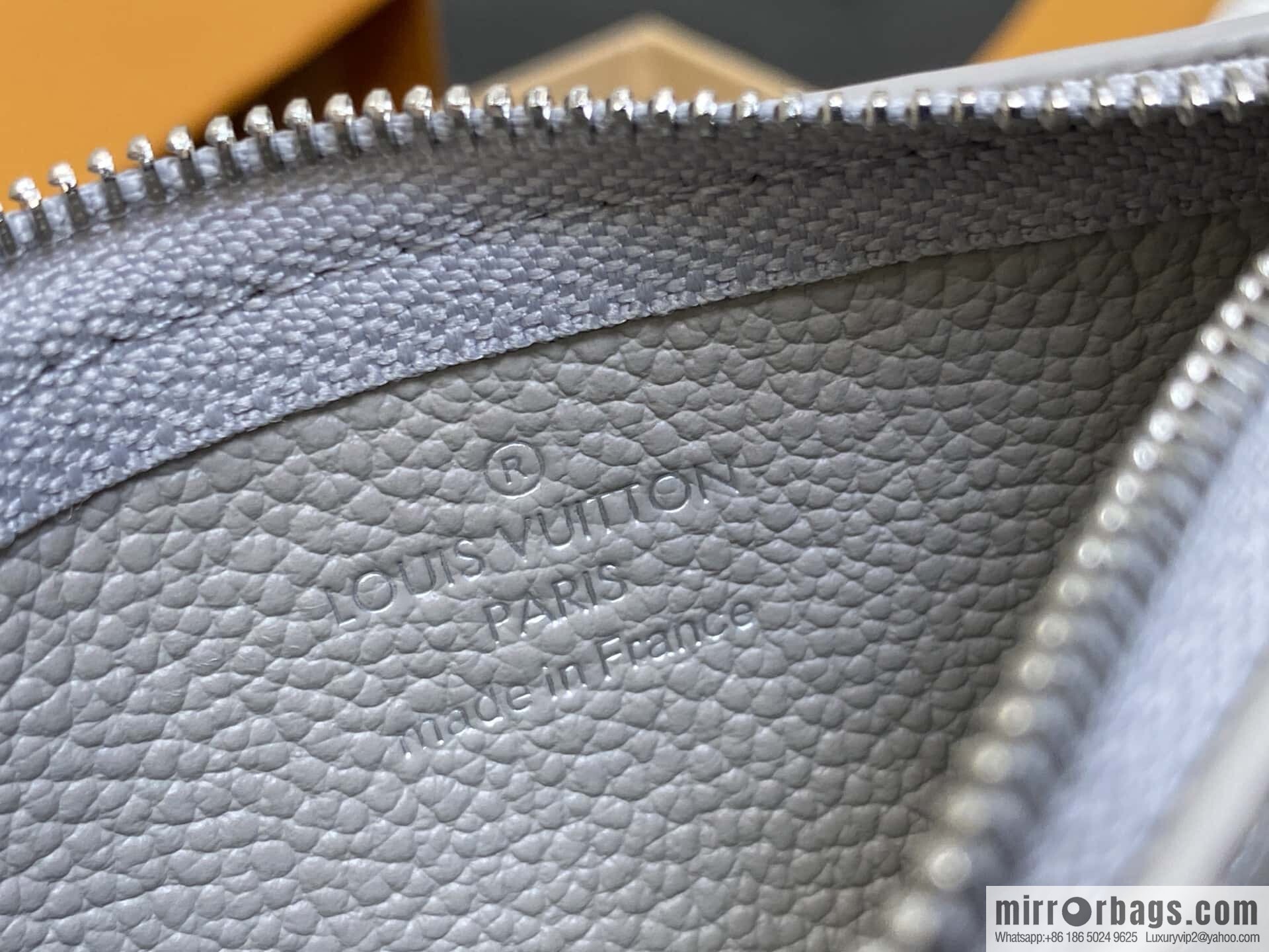 [Original order boutique] M13793 taro purple, full leather key bag, change bag.
