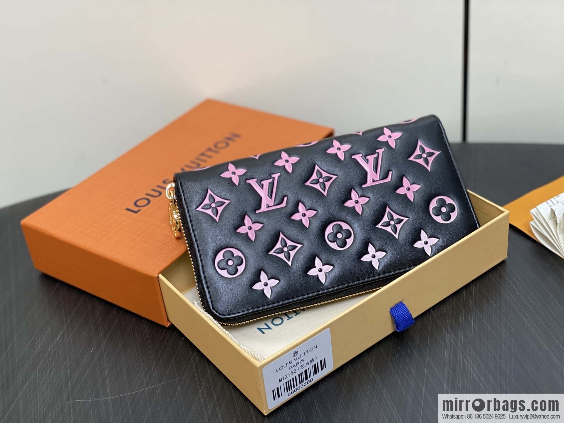 [Original order boutique] M12152 black silk screen printing, full leather silk screen printing single zipper wallet Zippy zipper wallet