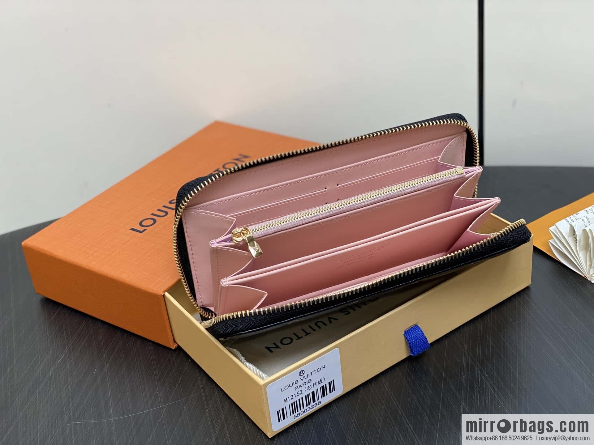 [Original order boutique] M12152 black silk screen printing, full leather silk screen printing single zipper wallet Zippy zipper wallet