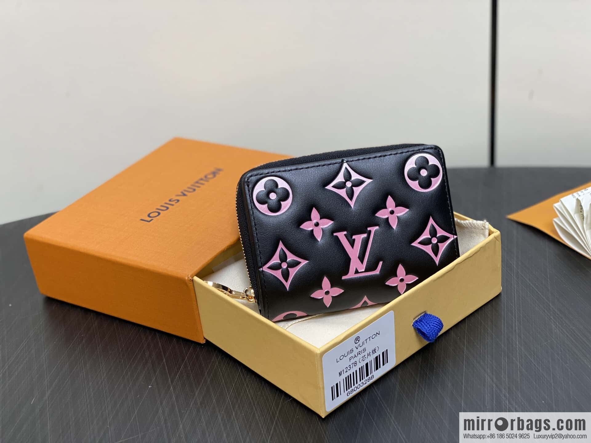 [Boutique‑grade] M12378 black silk screen print, full leather single zipper short wallet Zippy zipper wallet