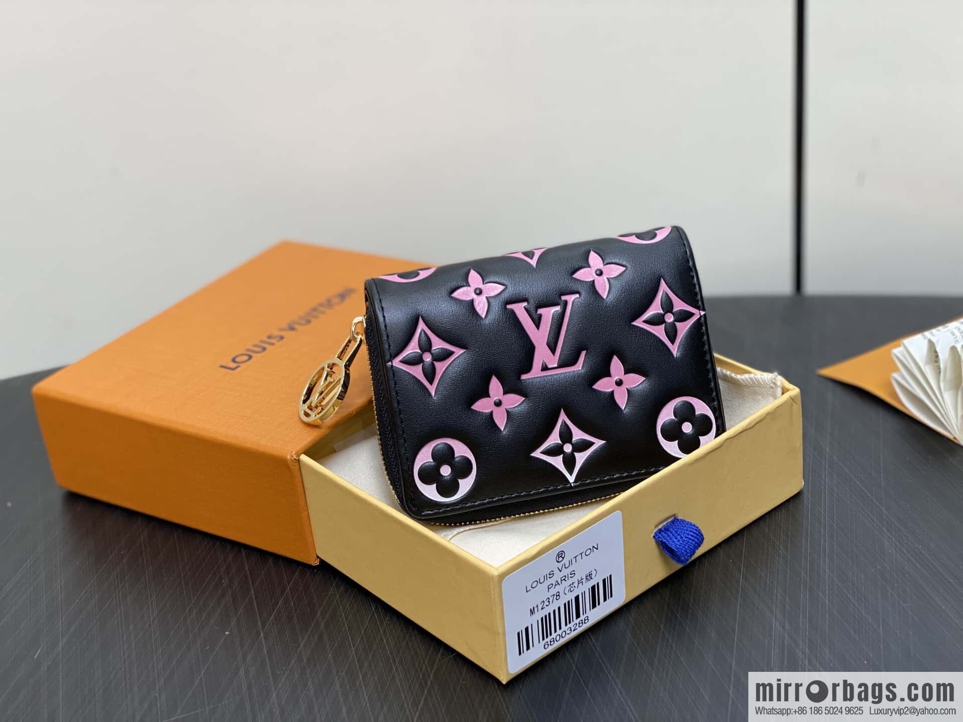 [Boutique‑grade] M12378 black silk screen print, full leather single zipper short wallet Zippy zipper wallet