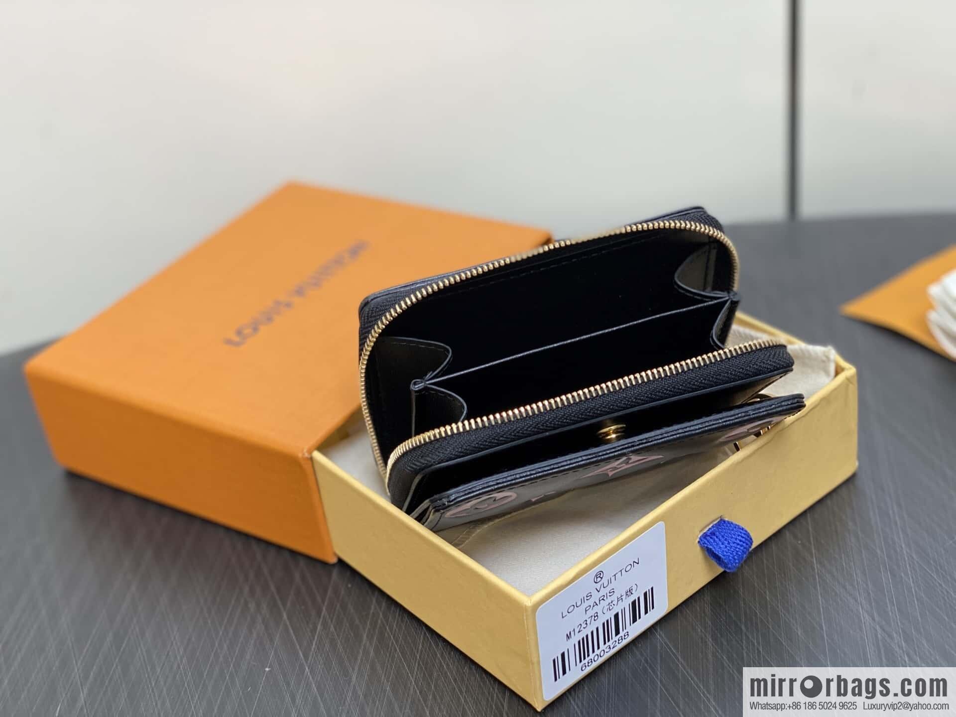 [Original order boutique] M12378 black silk screen print, full leather single zipper short wallet Zippy zipper wallet