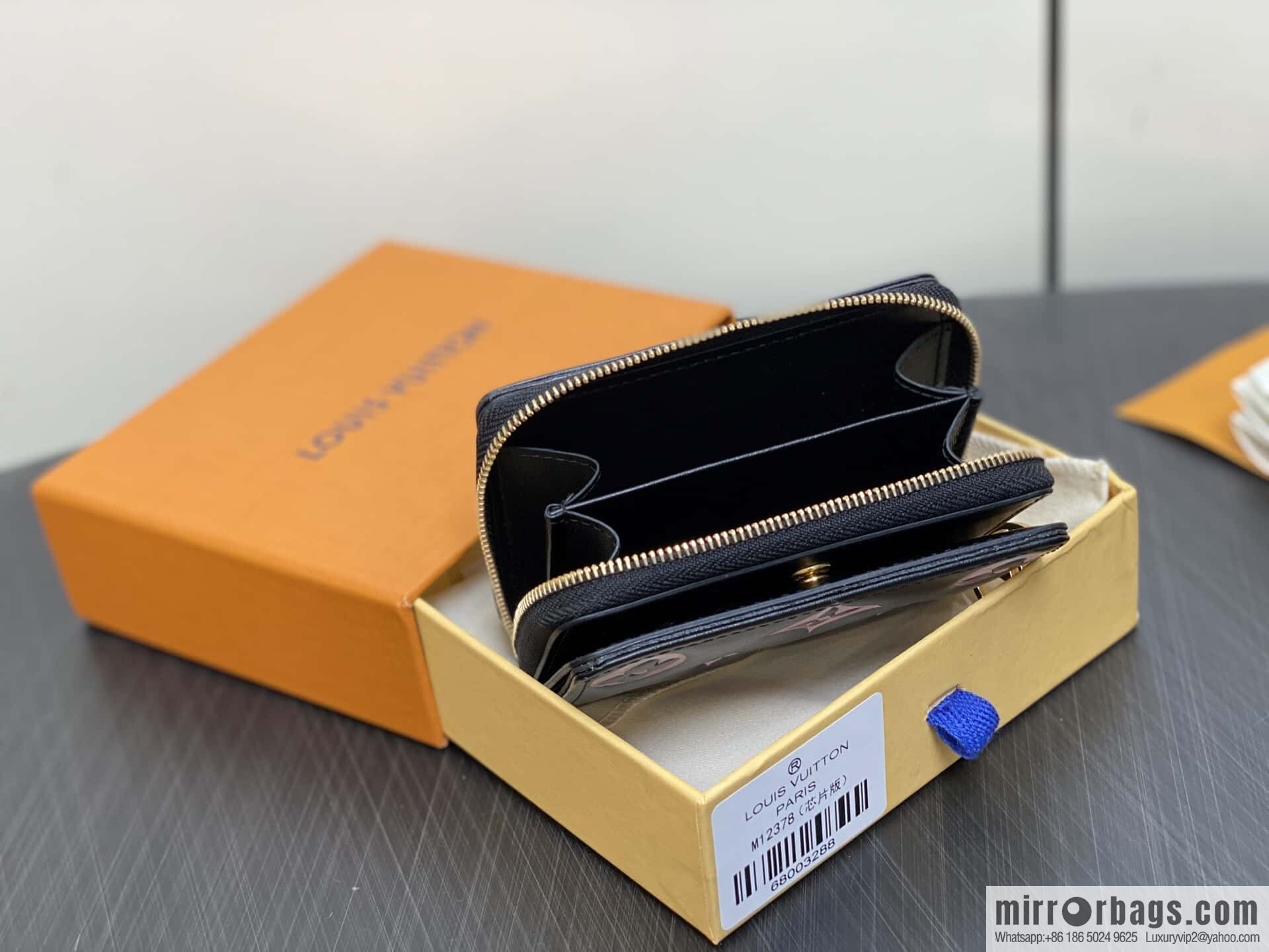 [Boutique‑grade] M12378 black silk screen print, full leather single zipper short wallet Zippy zipper wallet
