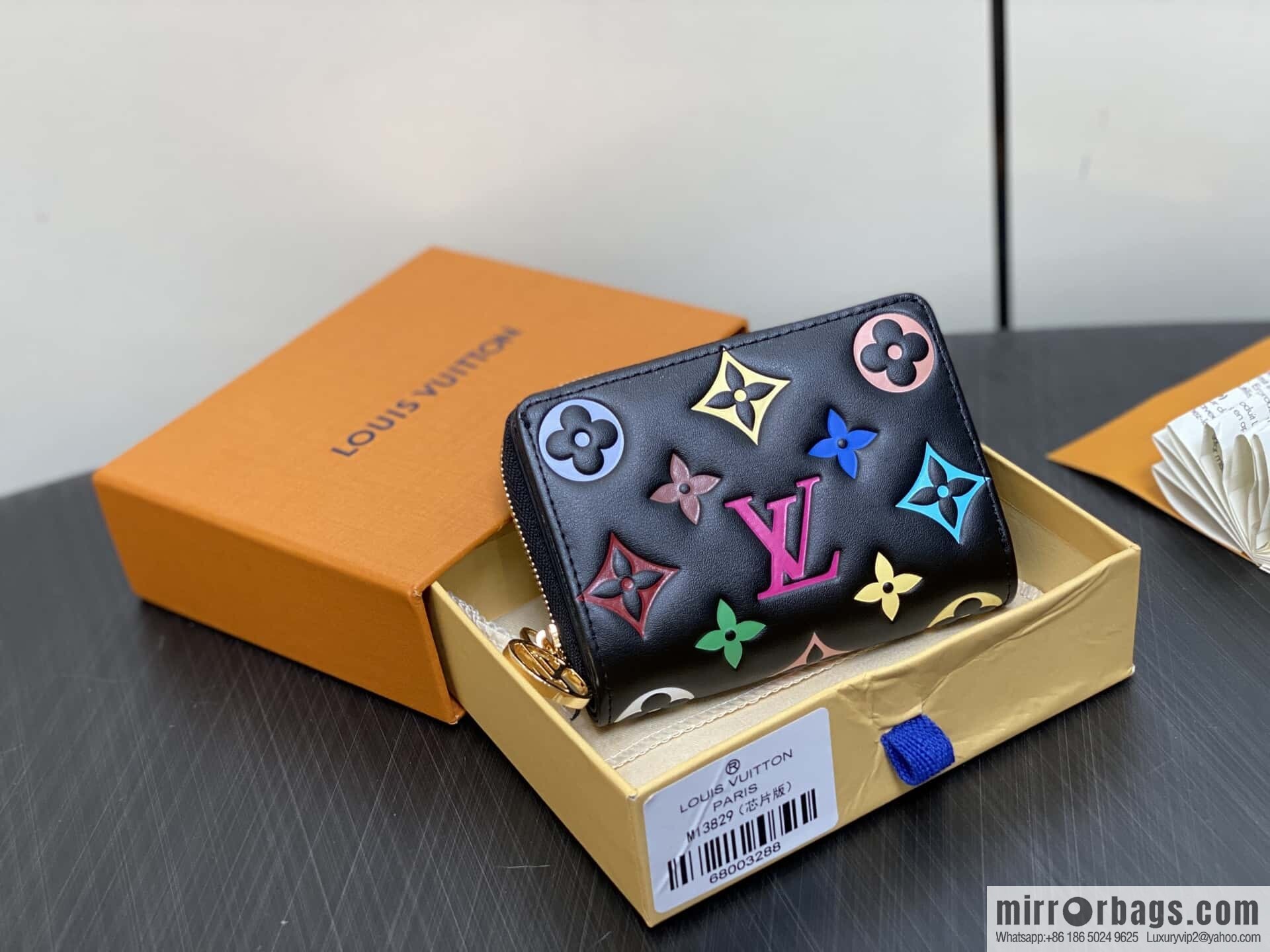 [Boutique‑grade] M13829 black silk screen, full leather single zipper short wallet