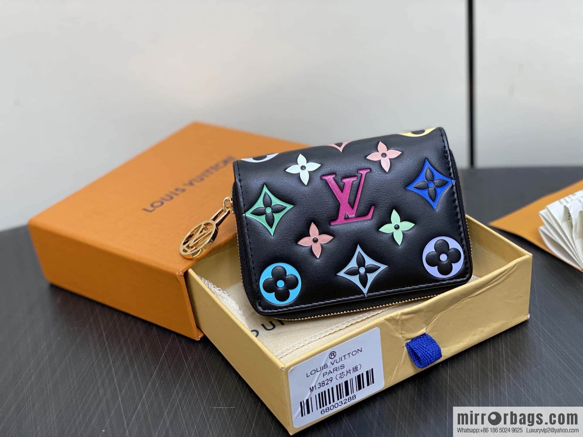 [Boutique‑grade] M13829 black silk screen, full leather single zipper short wallet